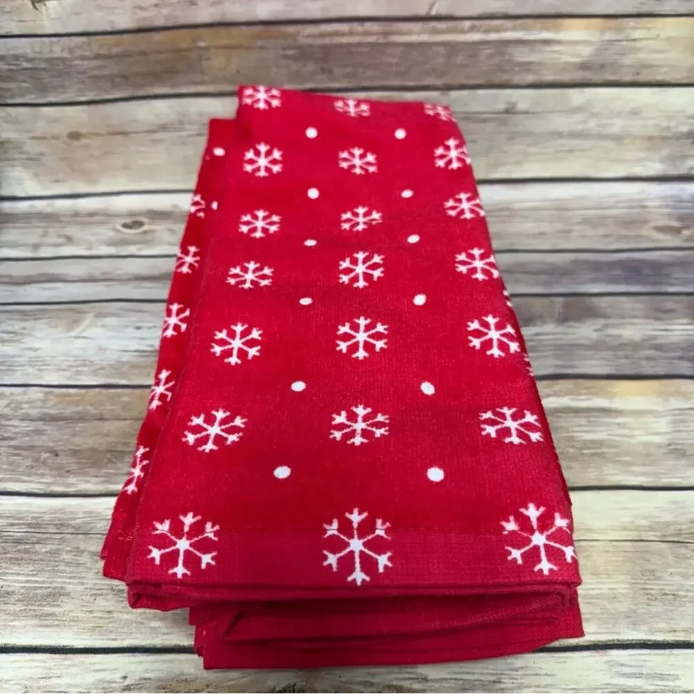 Red Snowflake Kitchen Towels. set of 10 towels, 6 of the same Red pattern.